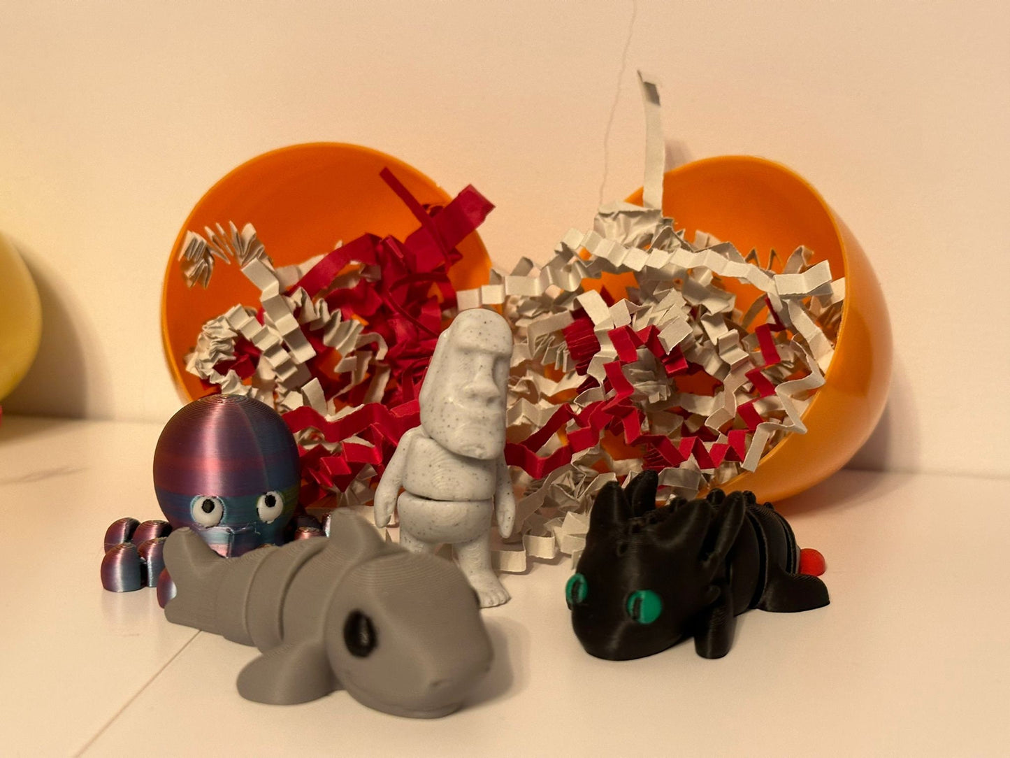 One Surprise Egg Containing 5 Random Mini Figures