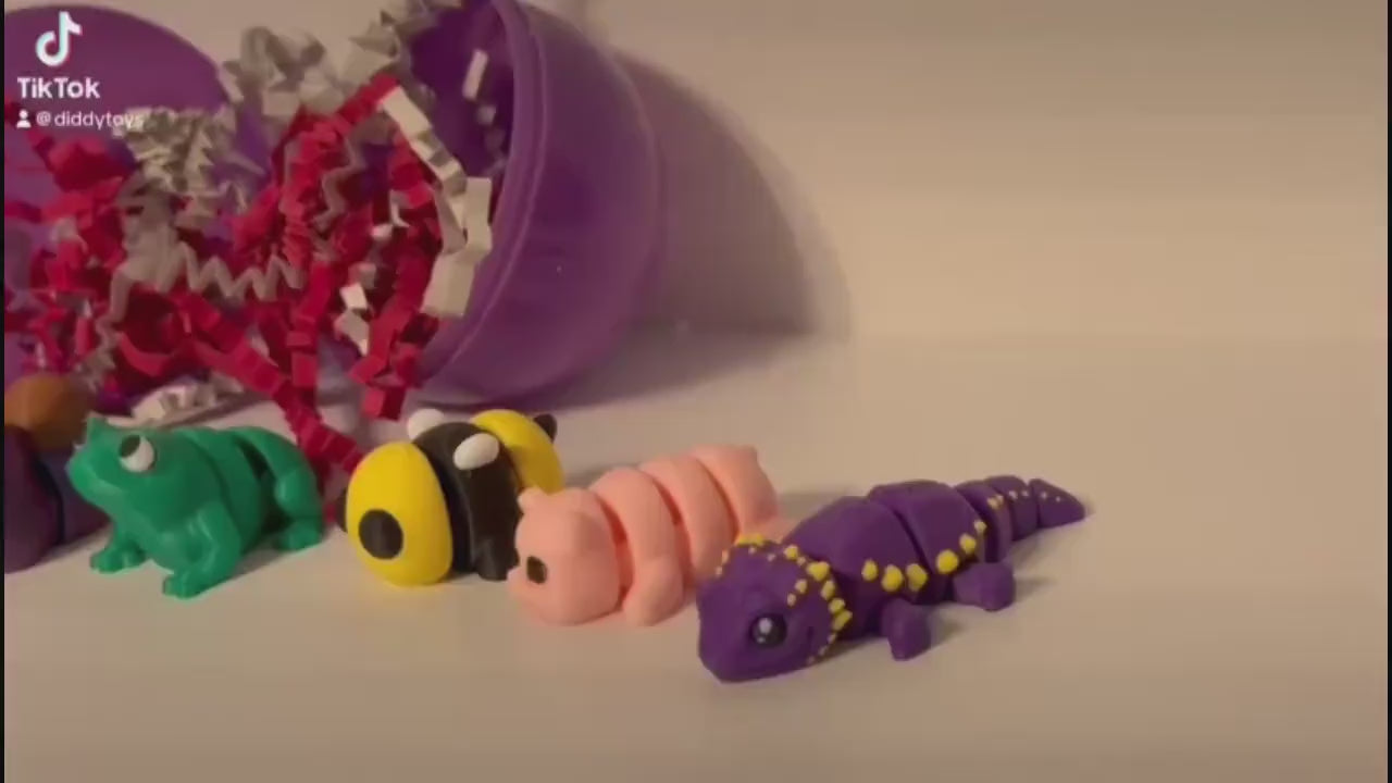 One Surprise Egg Containing 5 Random Mini Figures